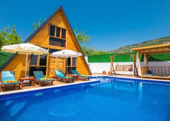 BUNGALOW AMOR